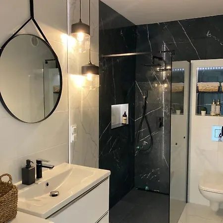 Lux With Private Garden-wroclaw Downtown Apartmán Vratislav