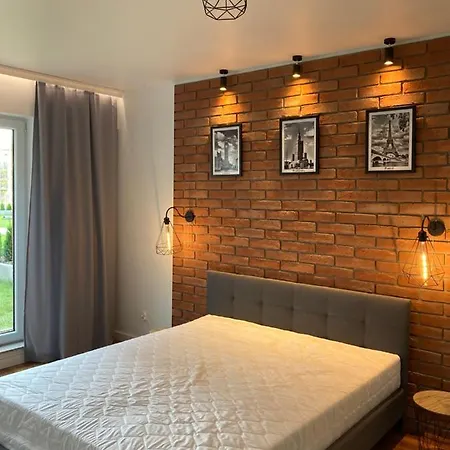 Lux With Private Garden-wroclaw Downtown Apartmán